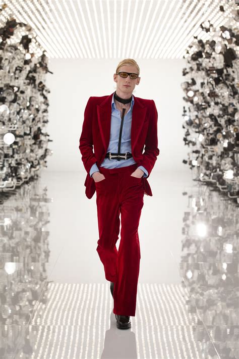 gucci mens suits 2021|gucci fashion show usa.